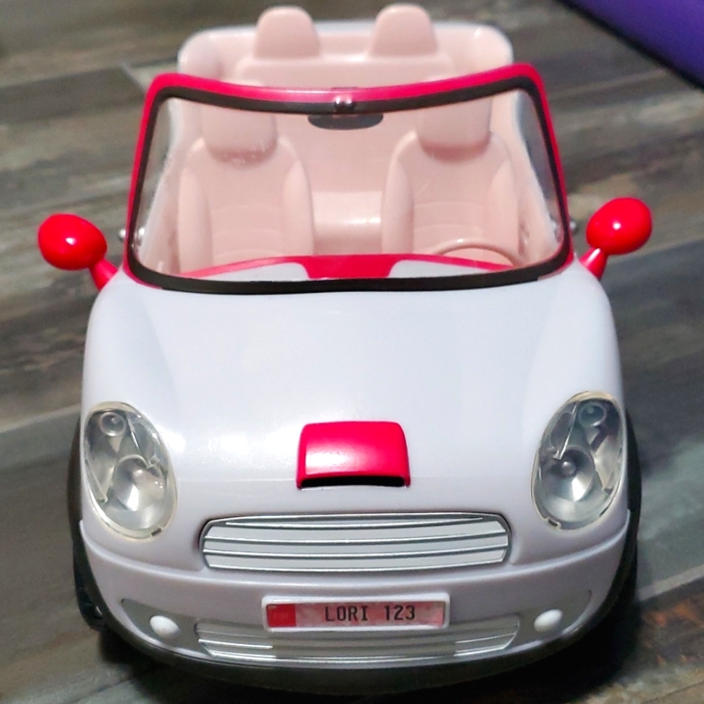 Lori my generation 6 inch doll car (dolls not included)